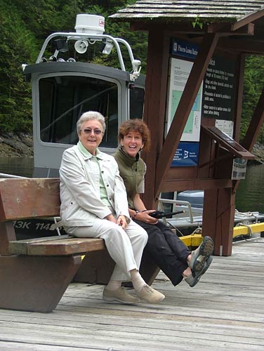 Happy visitors in Princess Louisa Marine Park